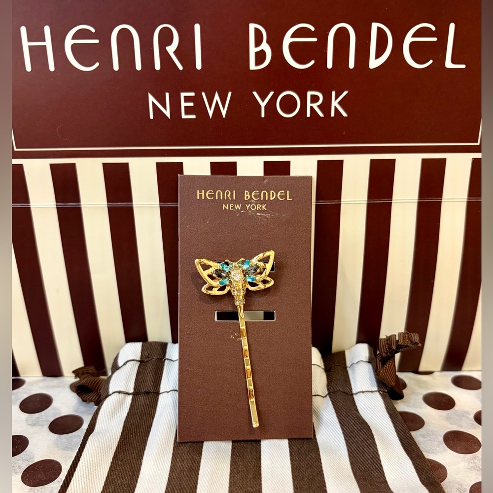 HENRI BENDEL Gold Butterfly Hair
Pin (Factory Sealed) I opened her for pictures